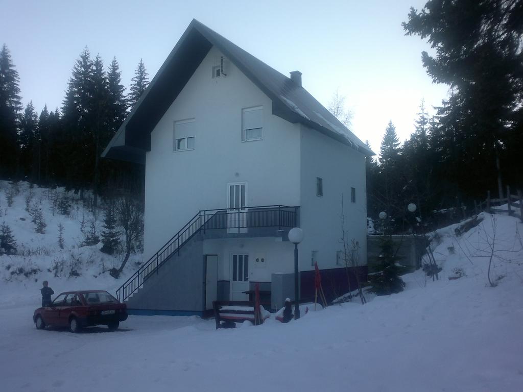 Guest House Kavedzic ชาเบลียค ภายนอก รูปภาพ