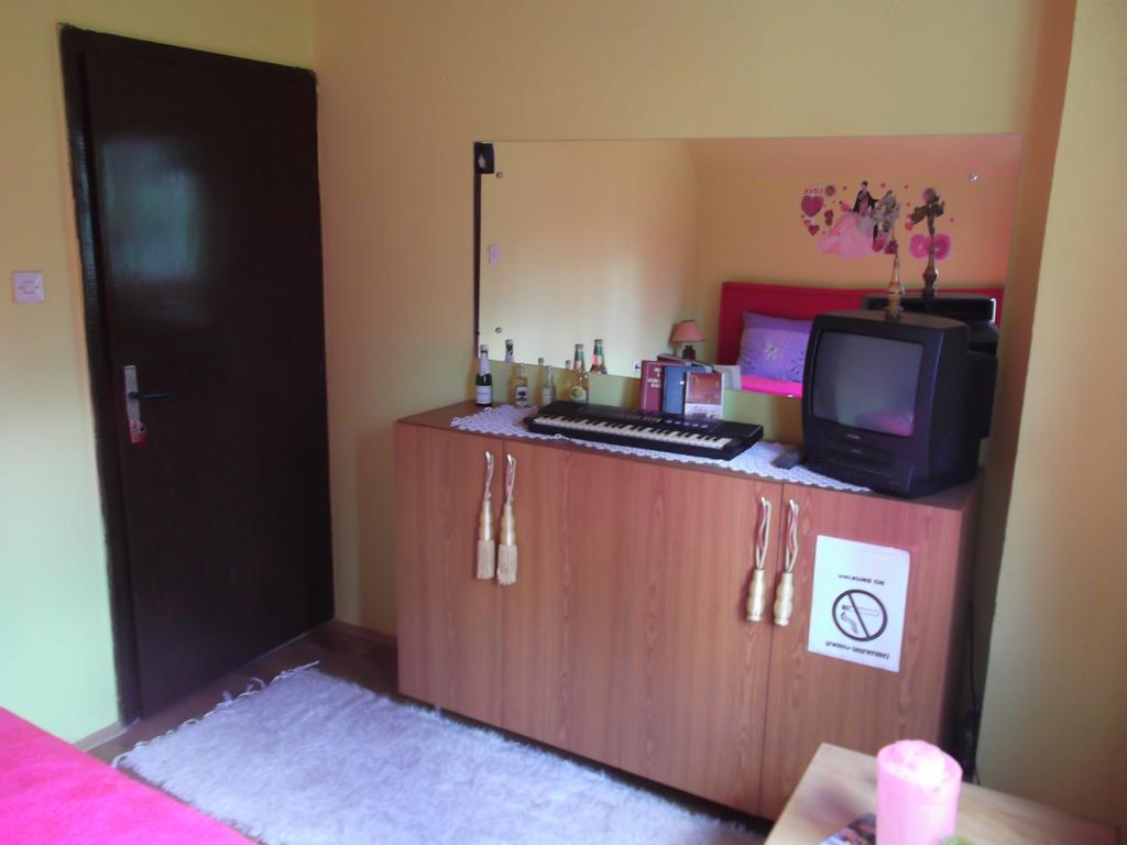 Guest House Kavedzic ชาเบลียค ภายนอก รูปภาพ
